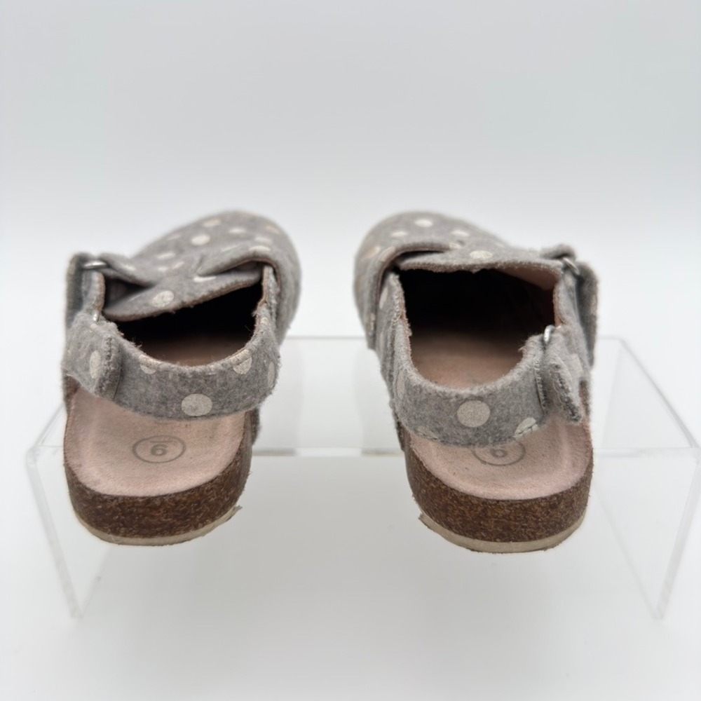Cat & Jack Kids Size 9 Gray Silver Polka Dot Felt Slingback Clogs Shoes - Picture 4 of 7